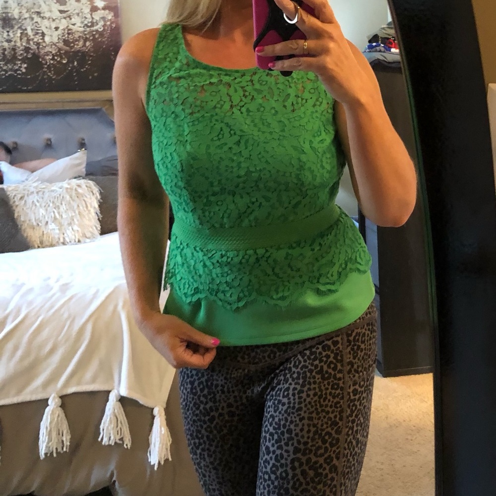NWOT Kelly green, lace peplum top